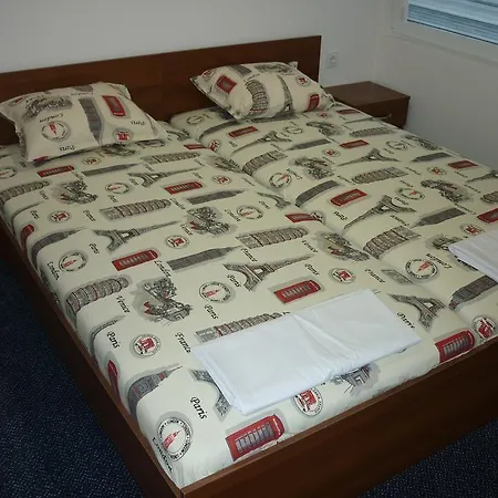 게스트하우스 Yalta 루세